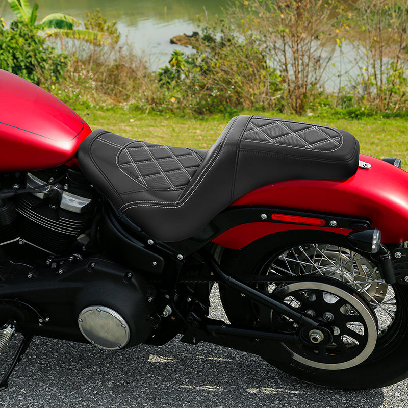 Gel Seat C.C. RIDER Softail Step Up Seat 2 Up Seat Diamond Stitching For Softail Street Bob FXBB Standard FXST Models 2018-2025